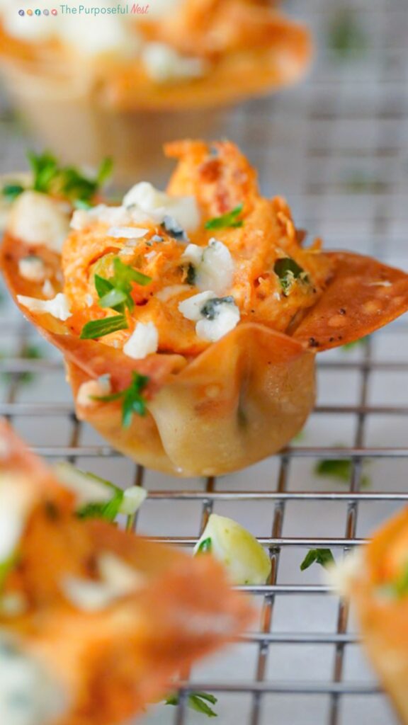 Buffalo Chicken Bites on Wonton