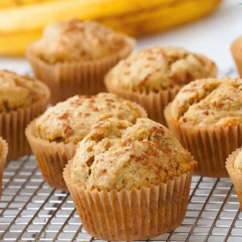 Easy Moist Banana Nut Muffins